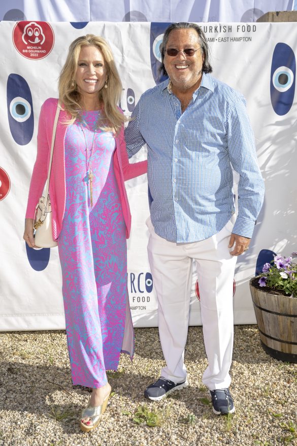 EAST HAMPTON, NY - MAY 28: Lisa Rowland and Larry Wohl attend Southampton Animal Shelter Kick-off Party Hosted by Jean Shafiroff at El Turco on May 28, 2023 in East Hampton, NY. (Photo by Michael Ostuni/PMC/PMC) *** Local Caption *** Lisa Rowland;Larry Wohl