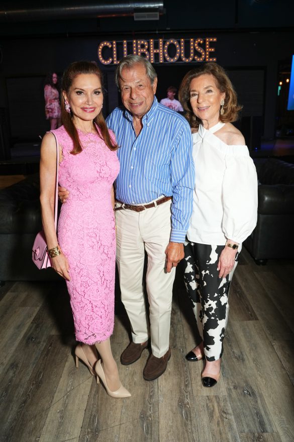 EAST HAMPTON, NY - AUGUST 15: Jean Shafiroff, Dr. Samuel Waxman and Marion Waxman attend Samuel Waxman Cancer Research Foundation Kids Cancel Cancer at The Clubhouse on August 15, 2023 in East Hampton, NY. (Photo by Jared Siskin/PMC/PMC) *** Local Caption *** Jean Shafiroff;Dr. Samuel Waxman;Marion Waxman