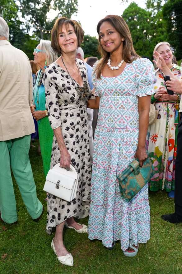 EAST HAMPTON, NY - JULY 22: Lee Fryd and Isabella Deconti attend LongHouse Reserve MIDSUMMER DREAM 2023 Benefit at LongHouse Reserve on July 22, 2023 in East Hampton, NY. (Photo by Sean Zanni/PMC) *** Local Caption *** Lee Fryd;Isabella Deconti