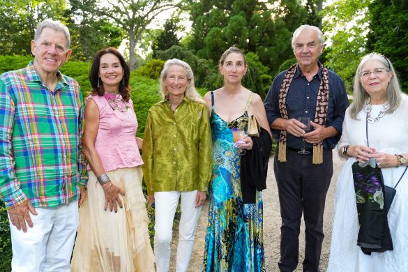 EAST HAMPTON, NY - JULY 22: Marty Cohen, Carrie Rebora Barratt, Laurie Lambert, Barbara Dayton, Peter Dayton and Michele Cohen attend LongHouse Reserve MIDSUMMER DREAM 2023 Benefit at LongHouse Reserve on July 22, 2023 in East Hampton, NY. (Photo by Sean Zanni/PMC) *** Local Caption *** Marty Cohen;Carrie Rebora Barratt;Laurie Lambert;Barbara Dayton;Peter Dayton;Michele Cohen