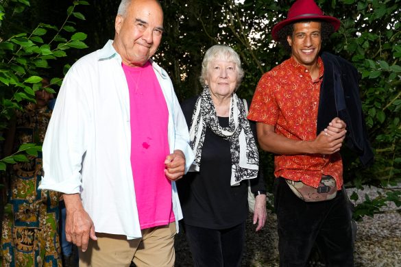 EAST HAMPTON, NY - JULY 22: Rick Liss, Mary Heilmann and Tripoli Patterson attend LongHouse Reserve MIDSUMMER DREAM 2023 Benefit at LongHouse Reserve on July 22, 2023 in East Hampton, NY. (Photo by Sean Zanni/PMC) *** Local Caption *** Rick Liss;Mary Heilmann;Tripoli Patterson